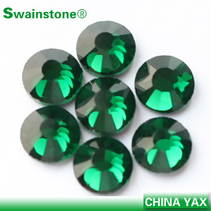 swainstone Emerald color rhinestone flatback